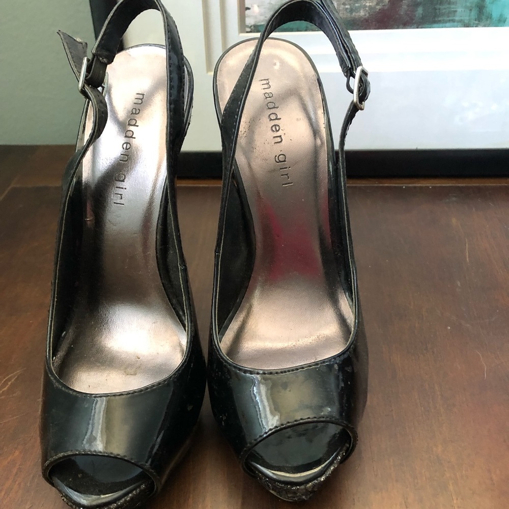 Madden Girl patent leather peep toe  shoes